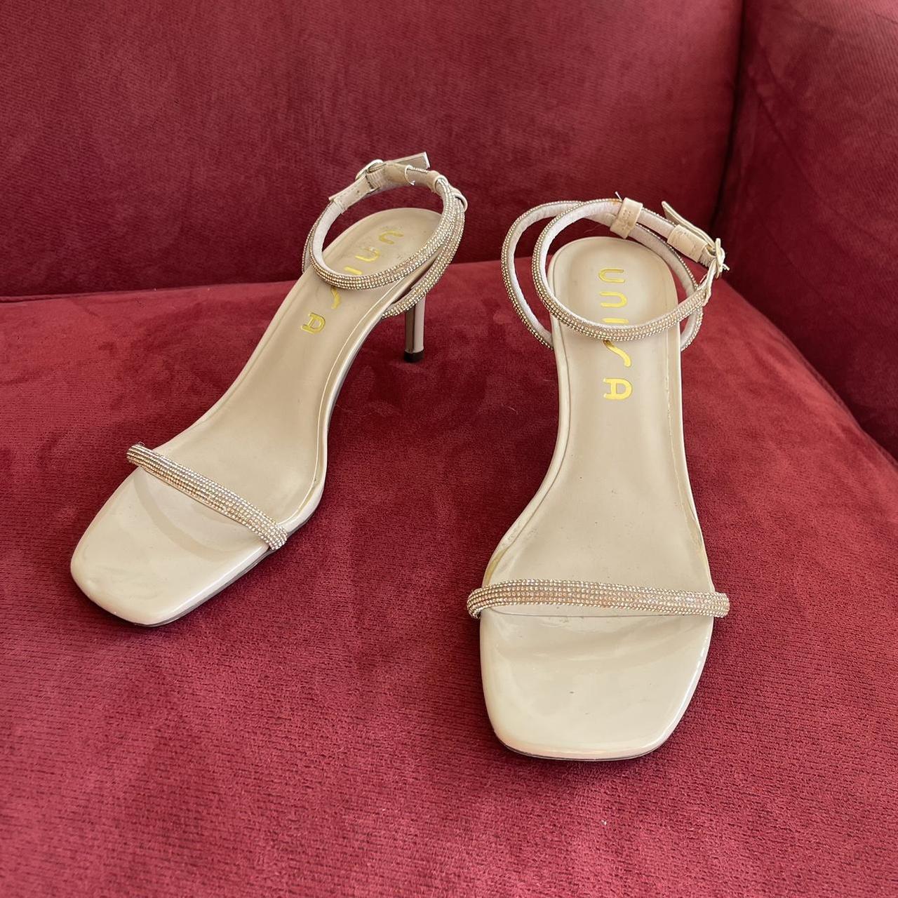 unisa high heels