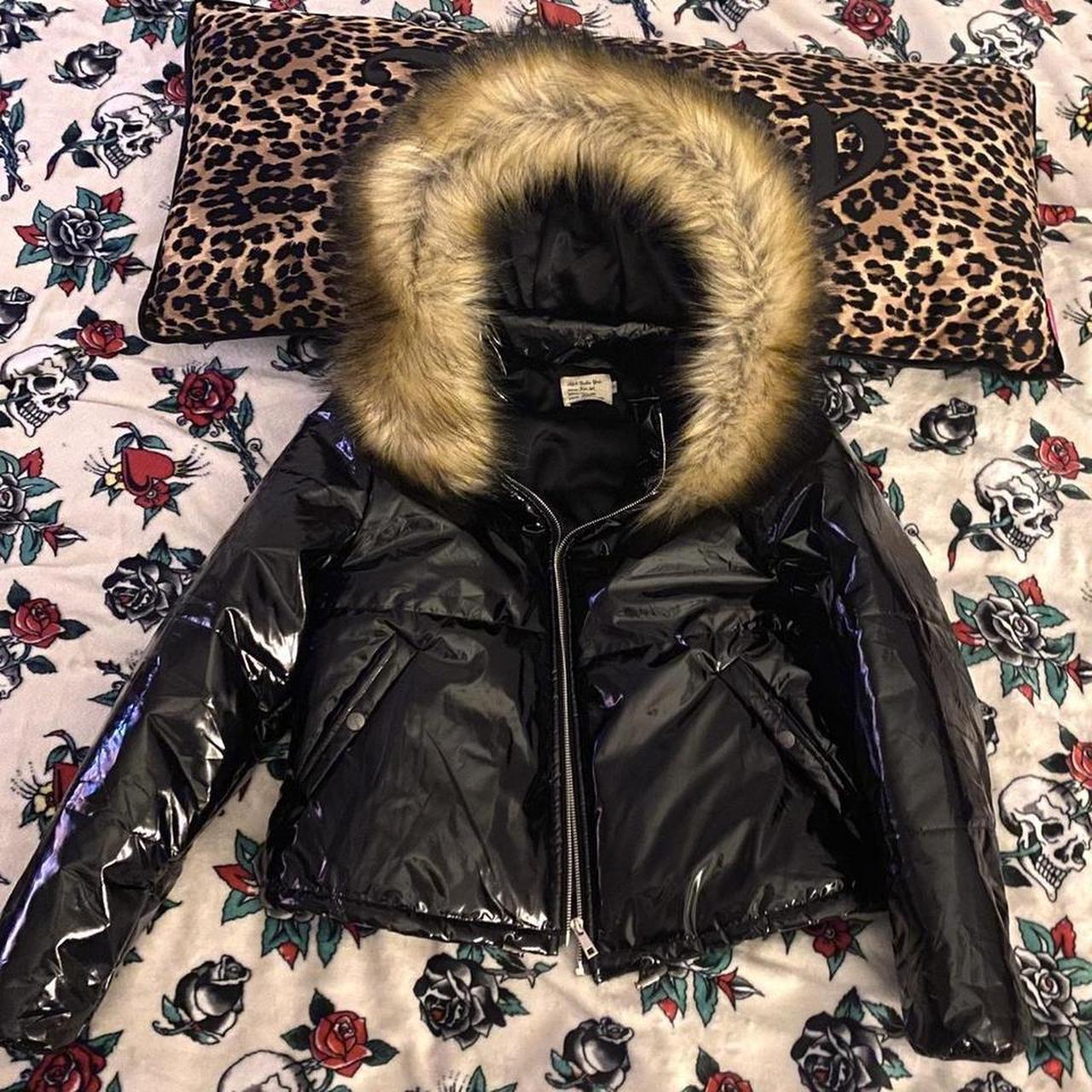 Y2k fur-jacket - Depop
