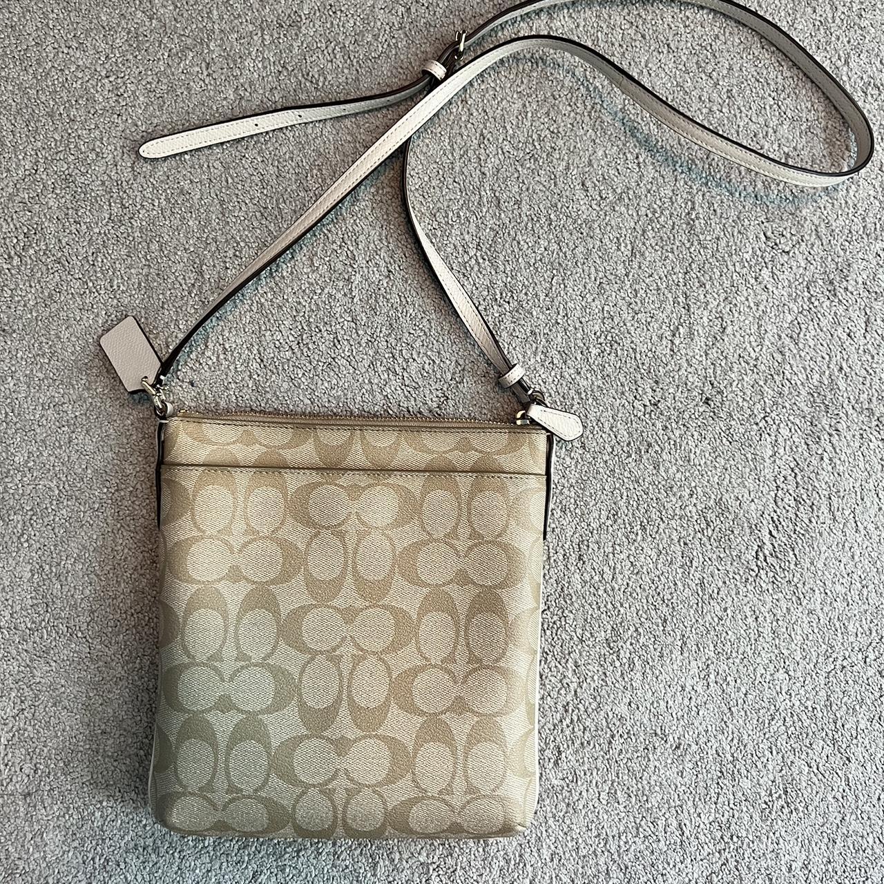 Coach Jes crossbody Used bag in great condition - Depop