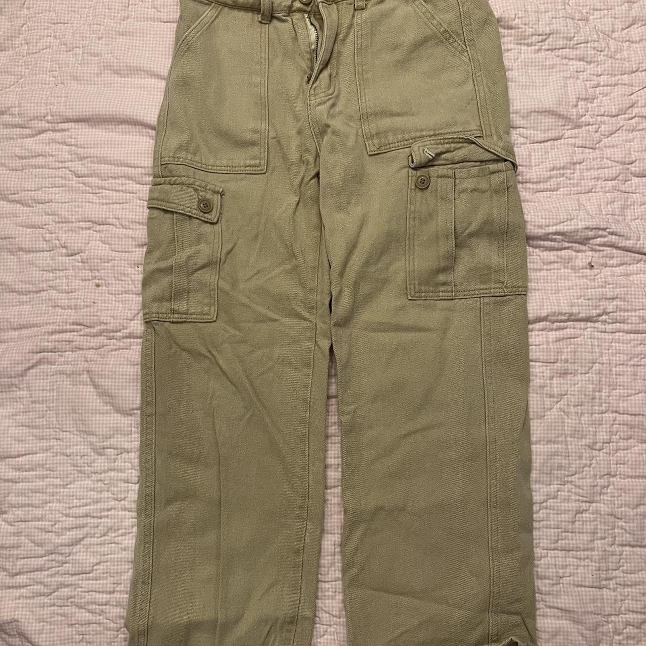 SHEIN khaki/cream cargo pants size: S - Depop