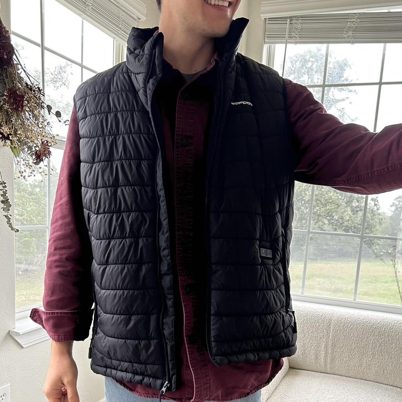 Men’s Black puffer vest Size XL/ shown on size L - Depop
