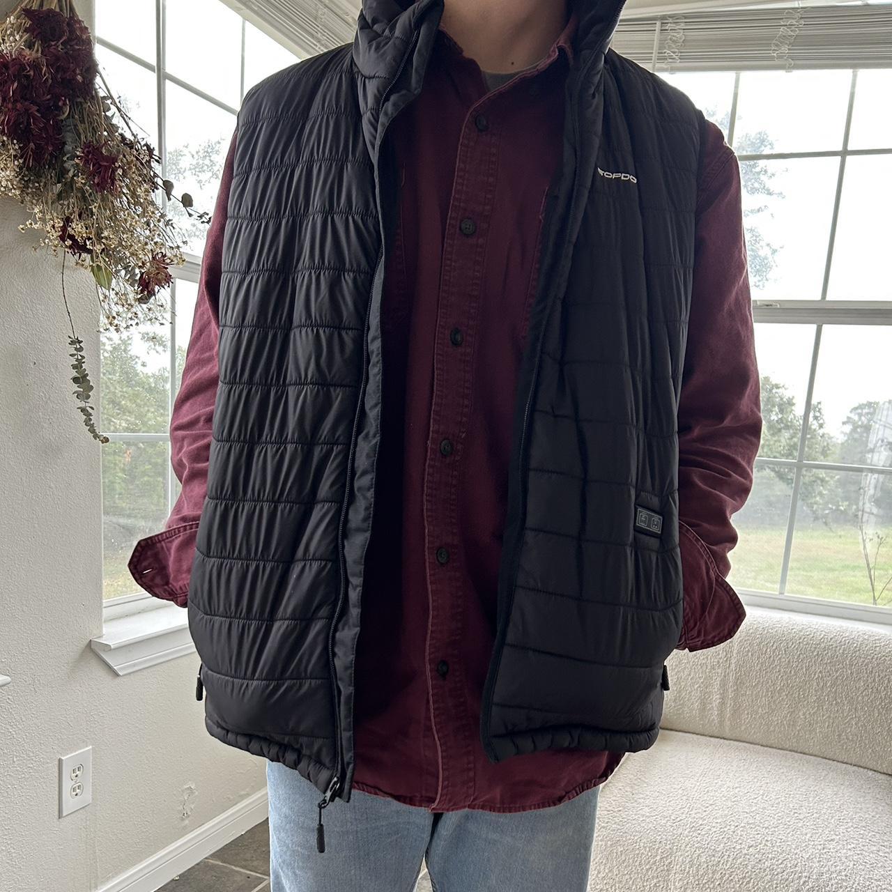 Men’s Black puffer vest Size XL/ shown on size L - Depop