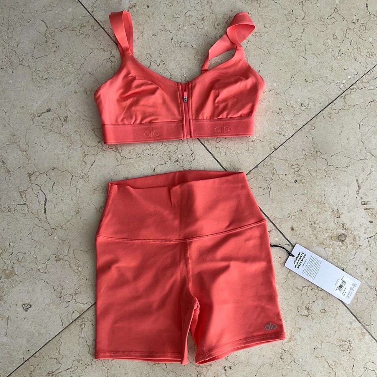 Alo Yoga set Depop