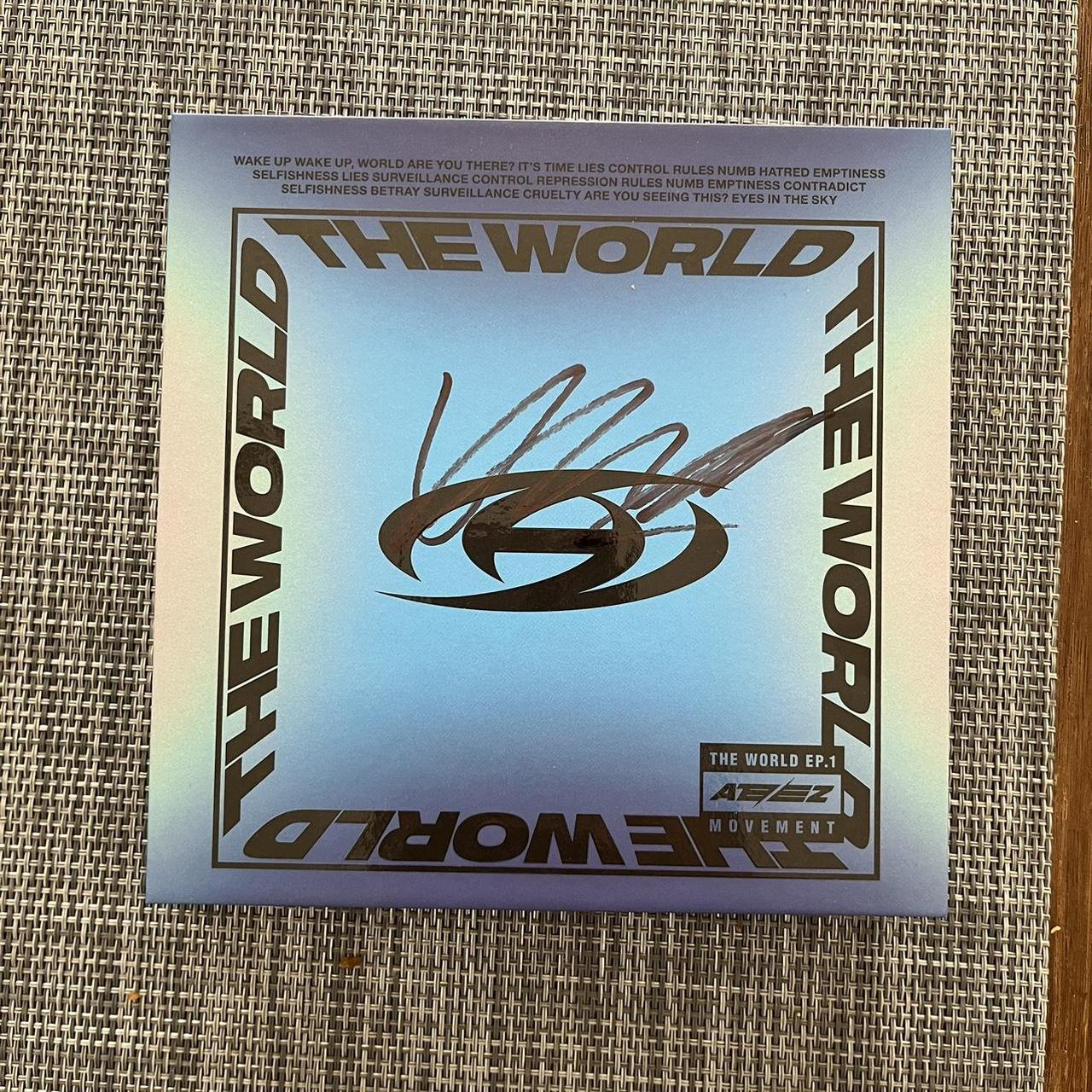 Ateez The World high quality Ep. 1 Movement Yeosang Signed Album