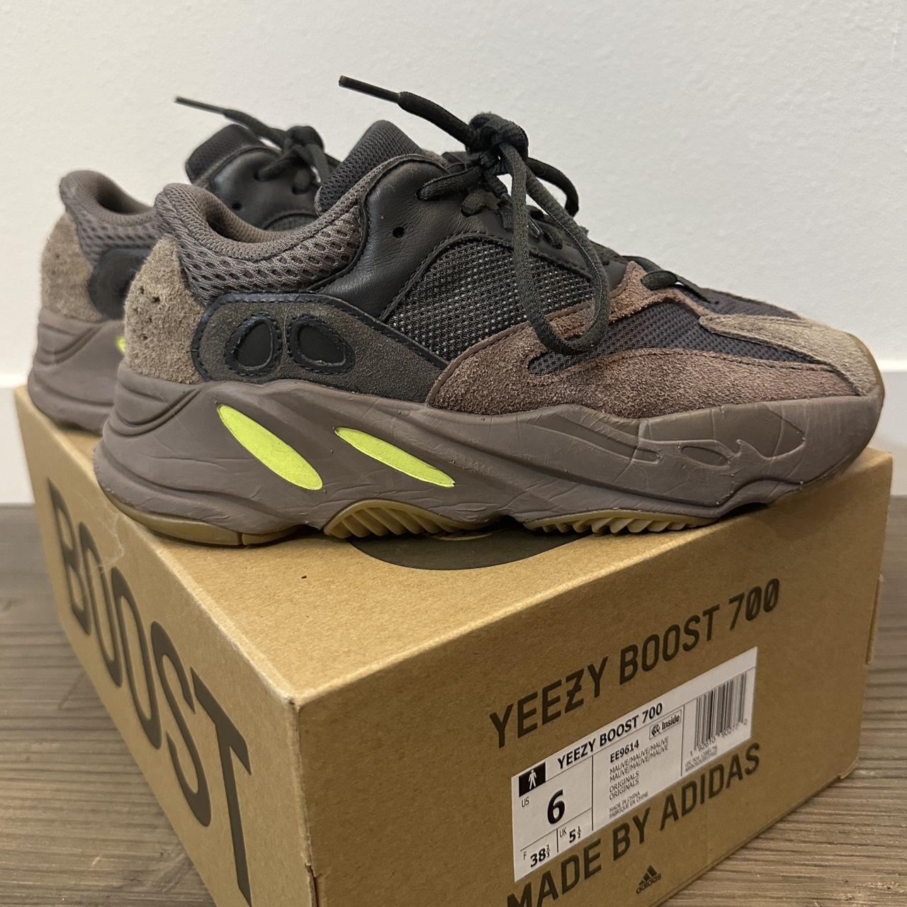 Yeezy mauve hot sale size 6