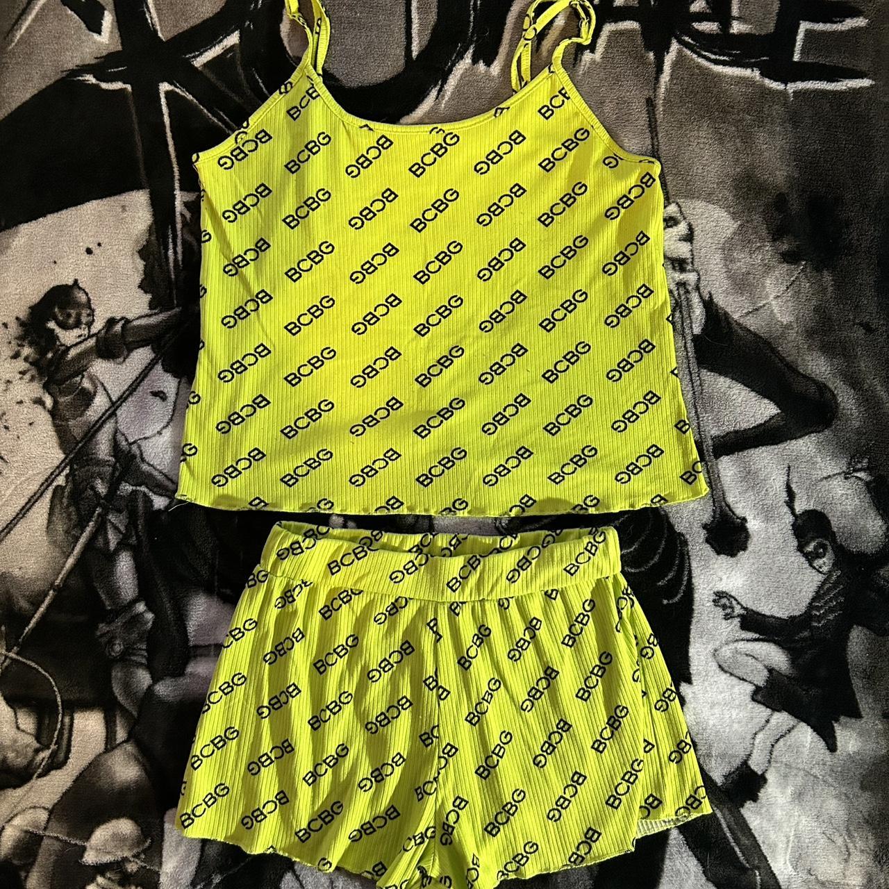 item listed by kahlaxoxoo