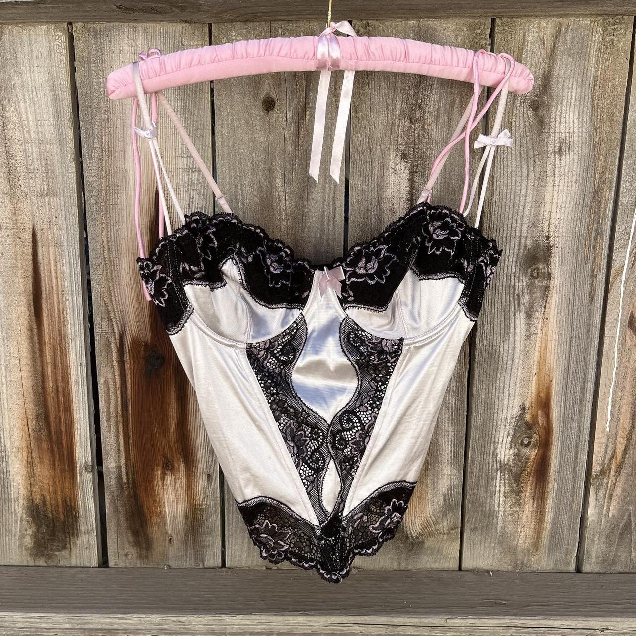 double strapped, colorful pastel bra with floral - Depop
