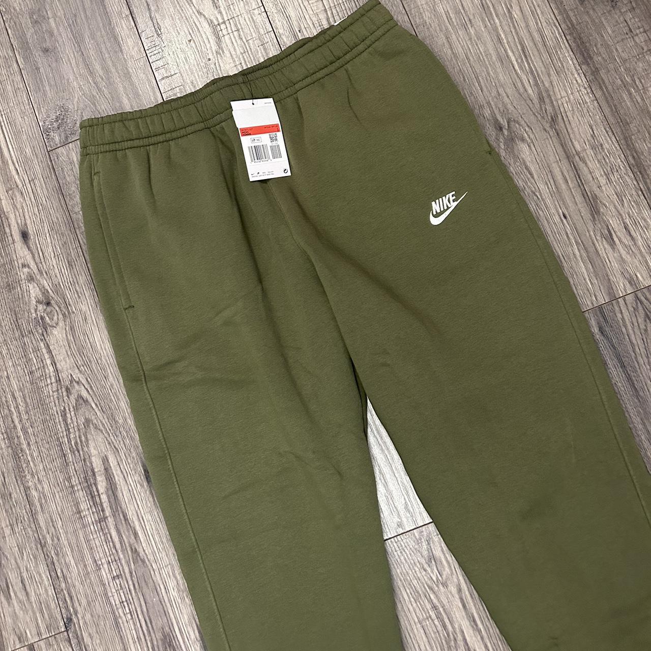 mens nike khaki joggers