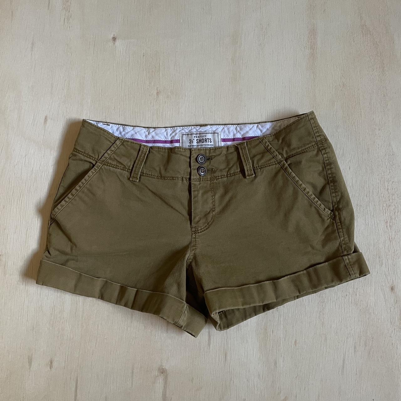 y2k old navy khaki cargo shorts Waist 28 inches. Depop