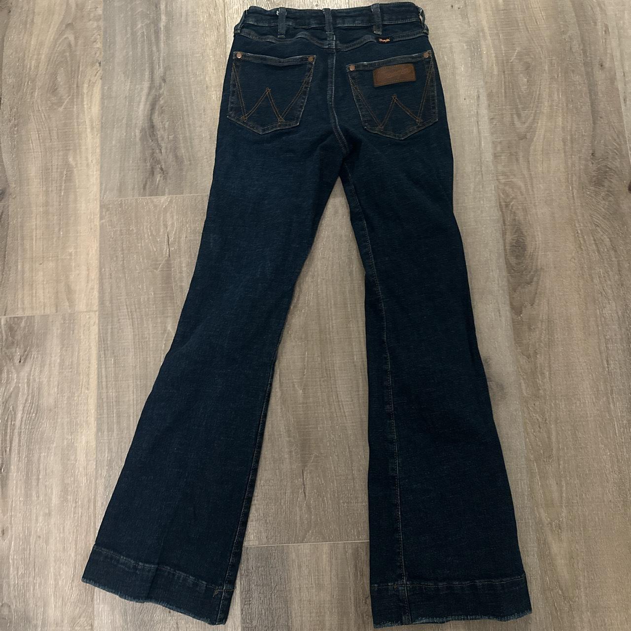 item listed by aleexxanddra