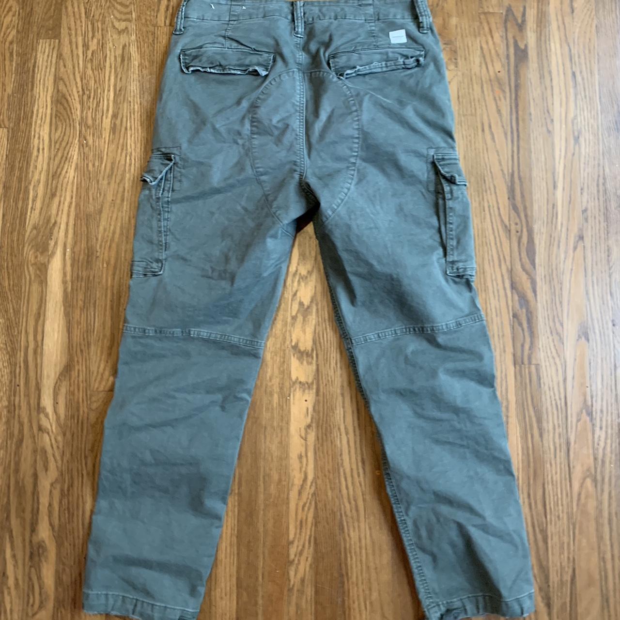 American Eagle Green Cargo Pants Size: 32x30 Worn 3... - Depop