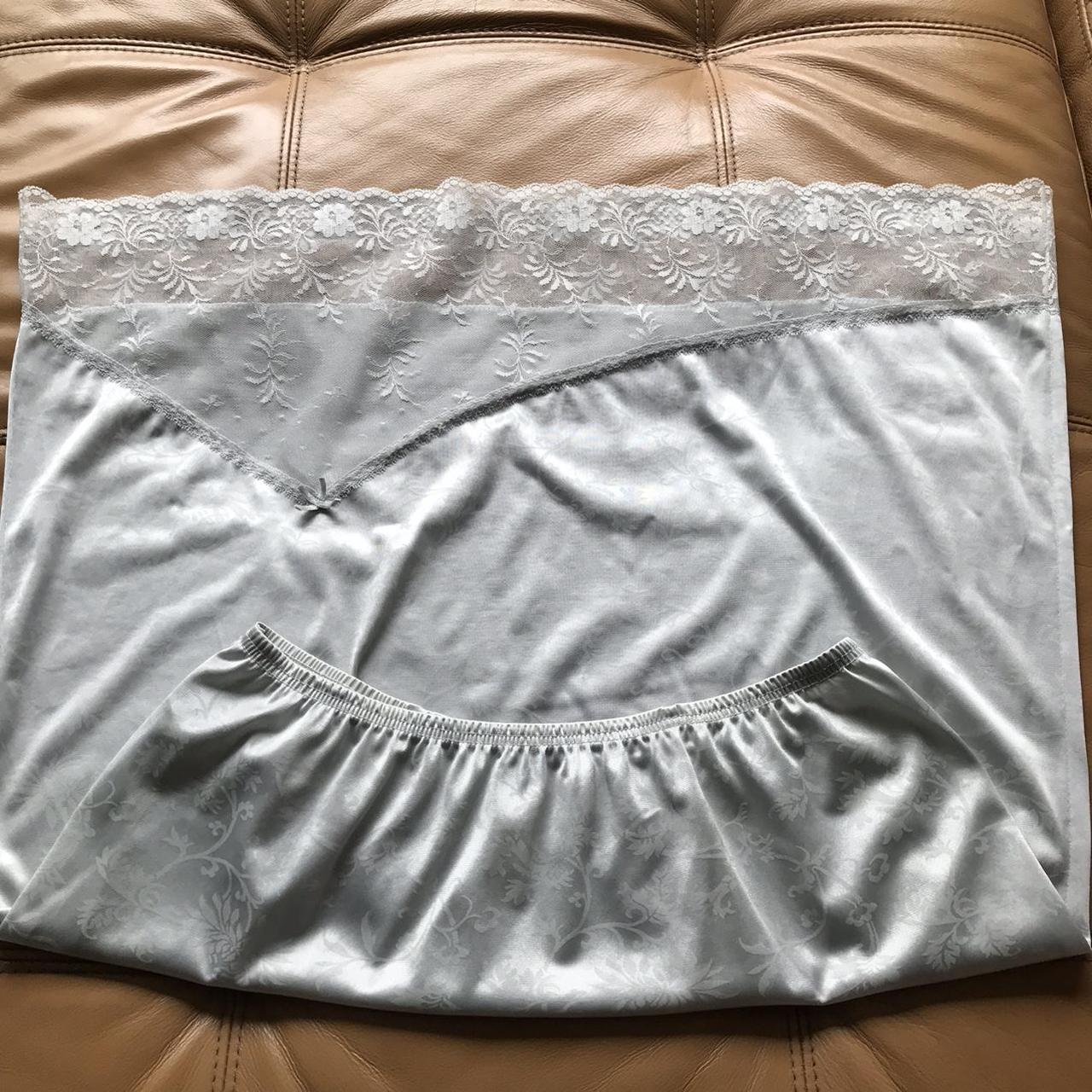 JCPenney Women's Silver and Grey Skirt Depop