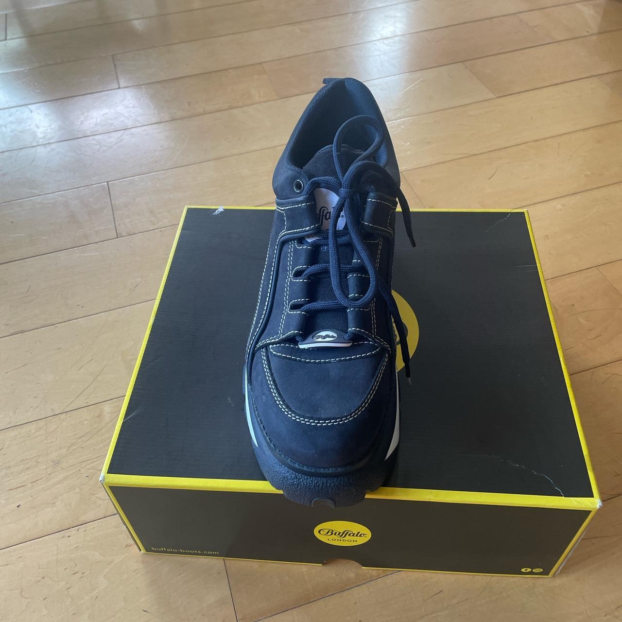 Buffalo London Men's Navy and Black Trainers (4)