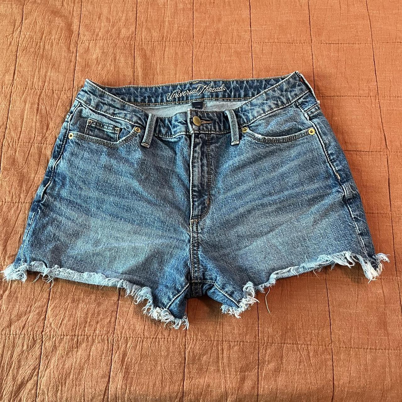 Target universal 2024 thread shorts