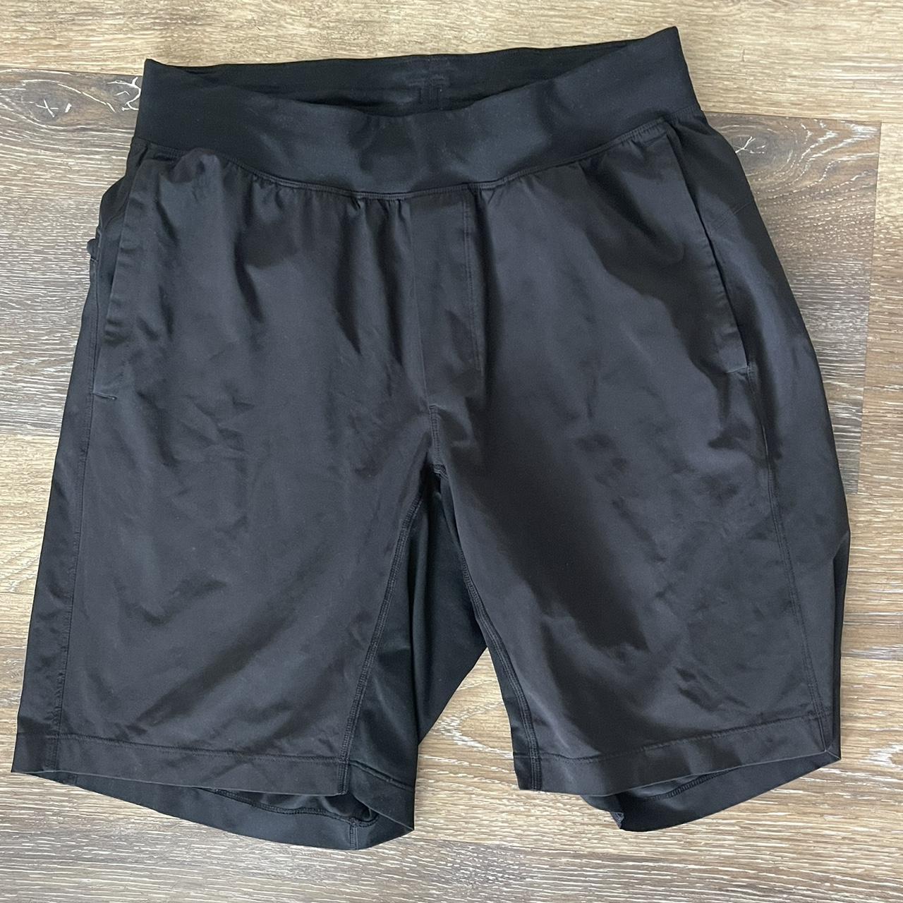 Lululemon Men's Black Shorts | Depop