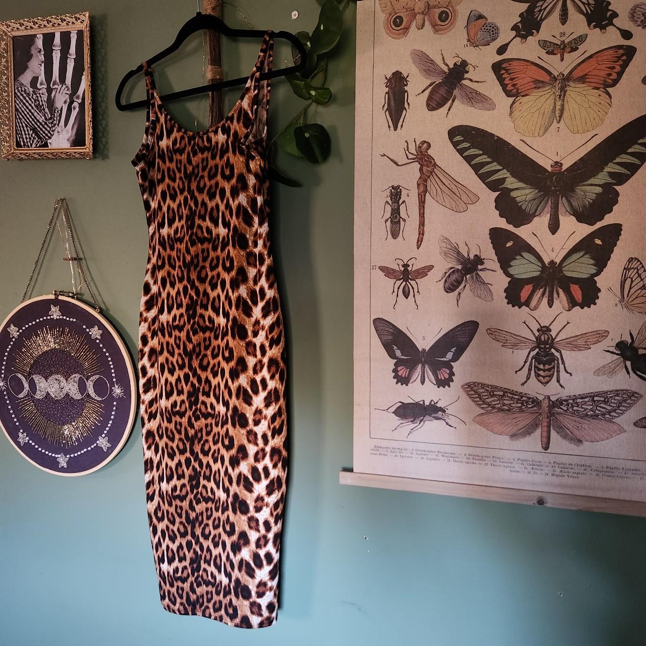 Leopard print bodycon midi dress ️ It is a thick... - Depop