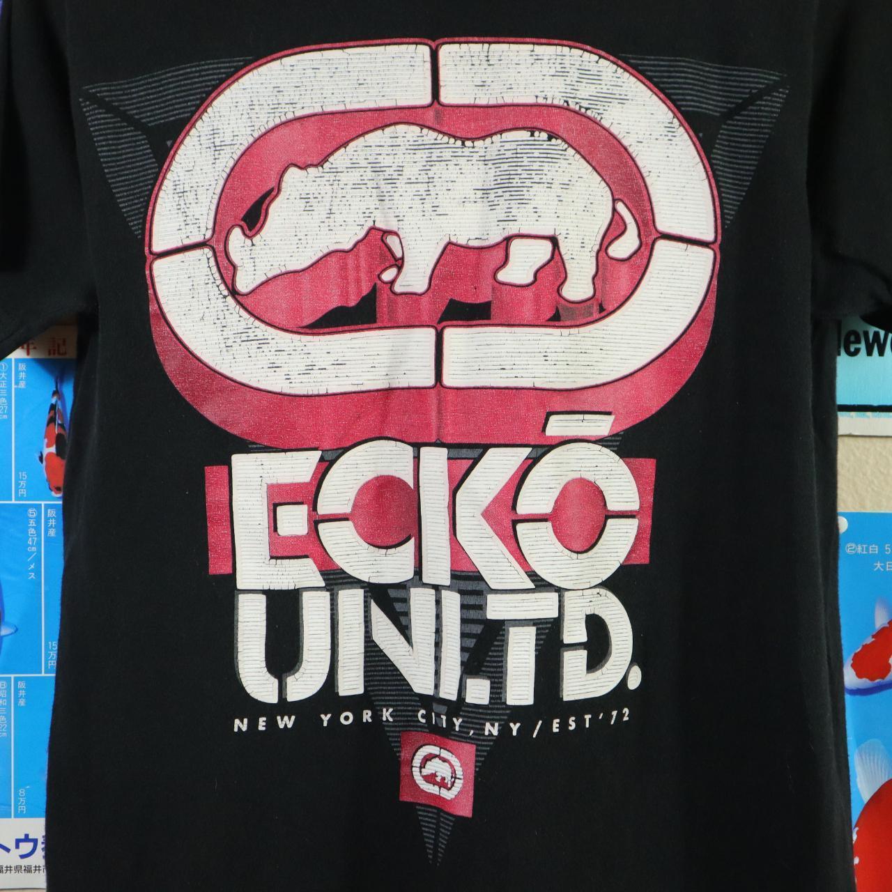 Essential Ecko Unltd. T-shirt Size Fits... -