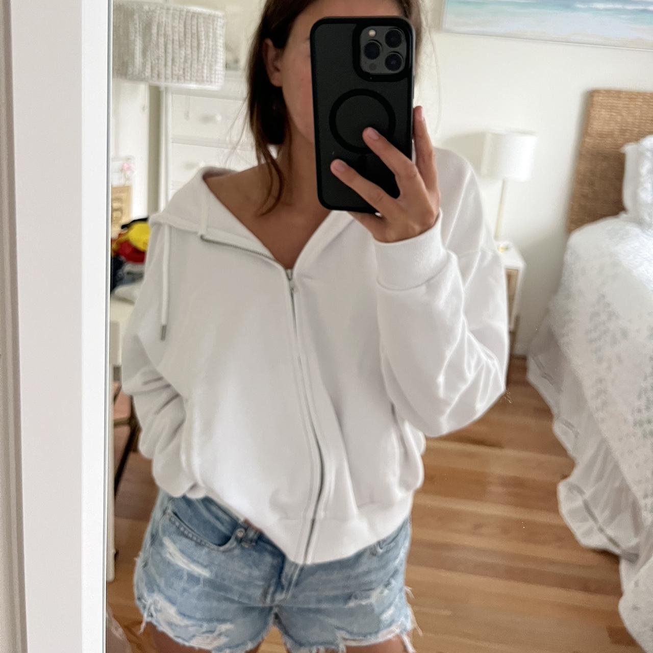 item listed by sophiadiveris