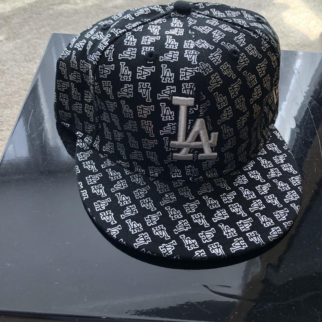 New Era LA 59FIFTY Cap Size : 7 1/8 Colour : Black... - Depop