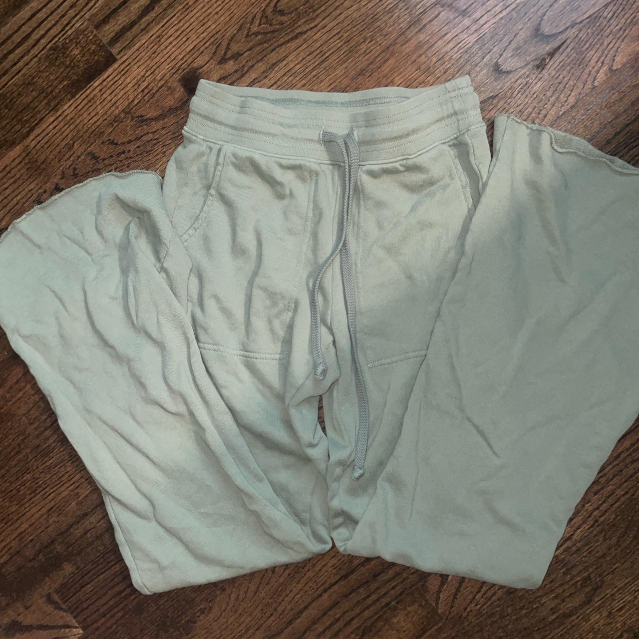Aerie Women's Green and Khaki Joggers-tracksuits | Depop