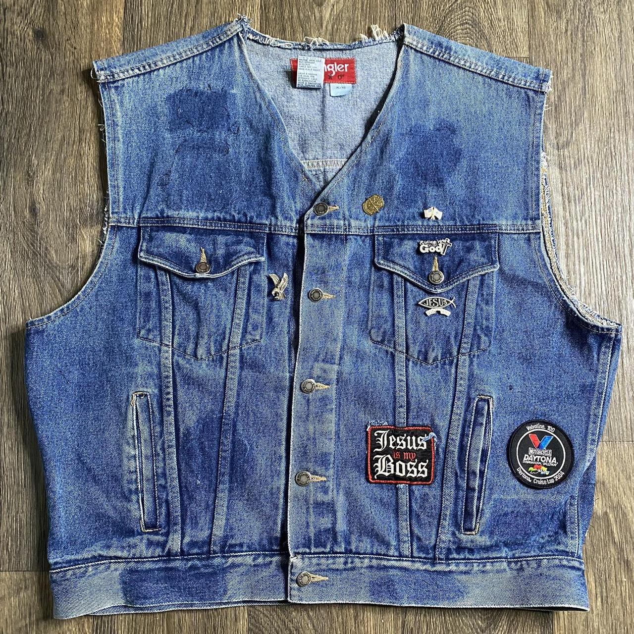 Vintage Wrangler Hero Men’s DistressedDenim Vest...