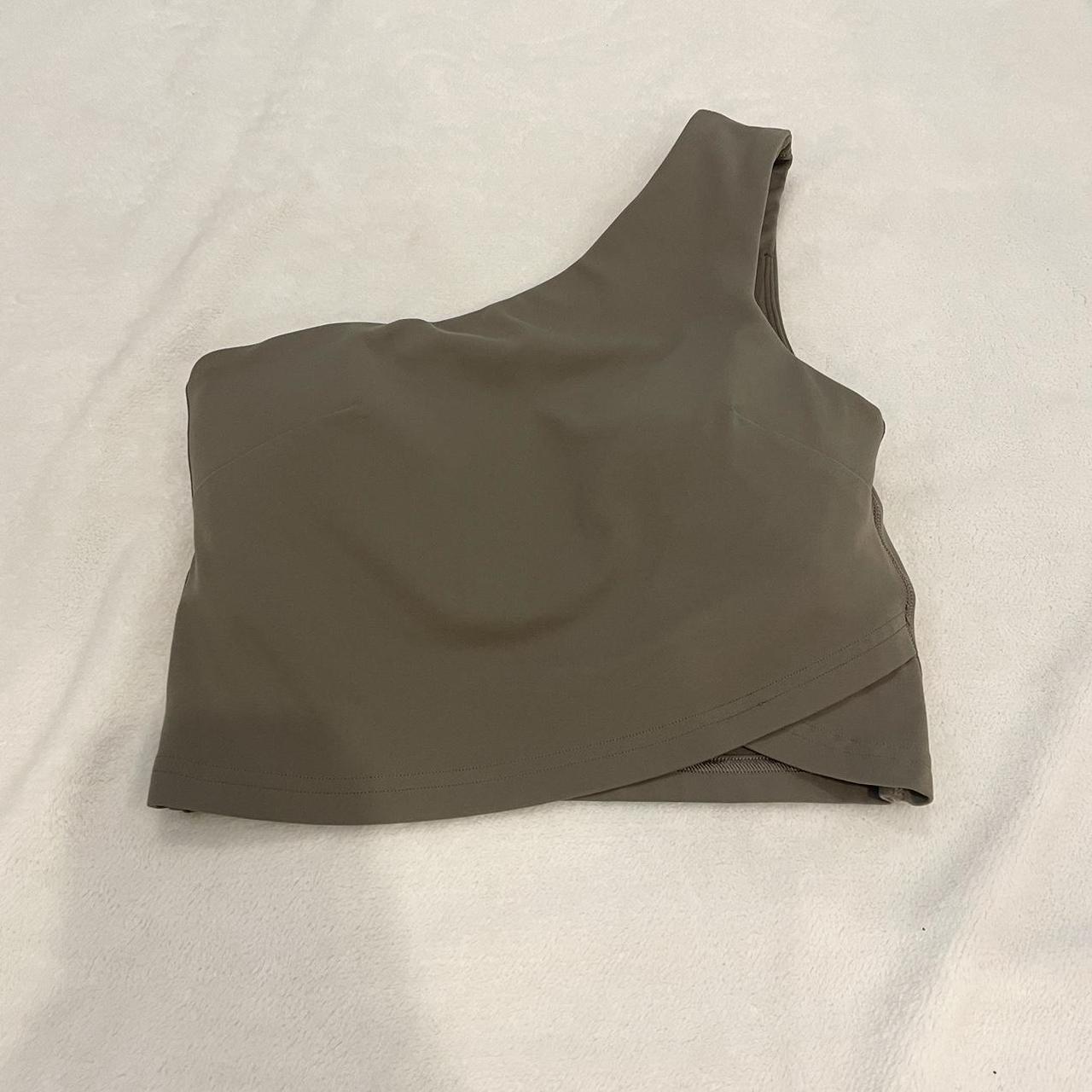 item listed by hannaholaire