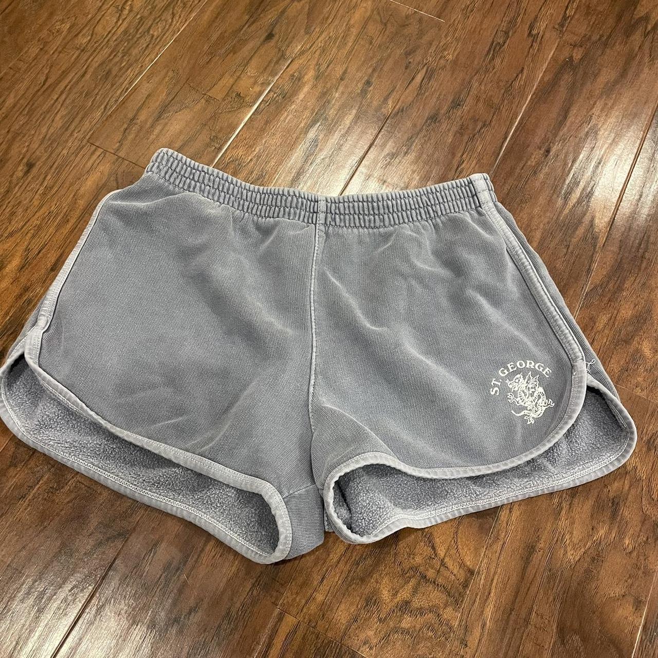item listed by hannaholaire