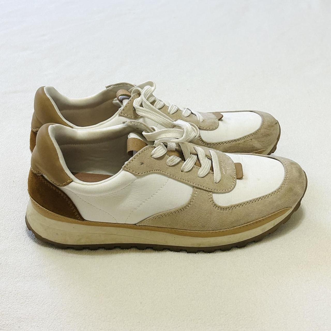 Universal Thread Women's White and Tan Trainers (2)