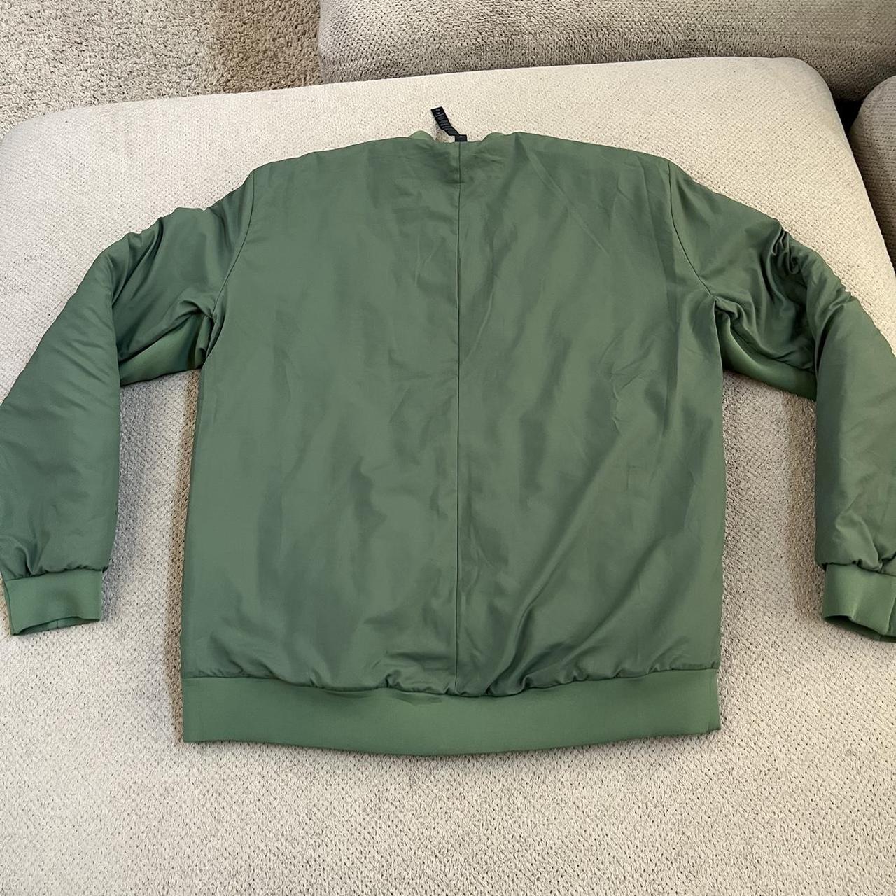 Lululemon rival side on sale bomber