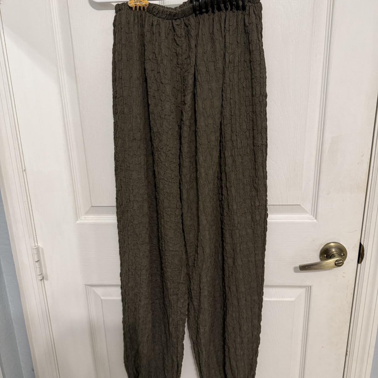 item listed by maggiegoldstein