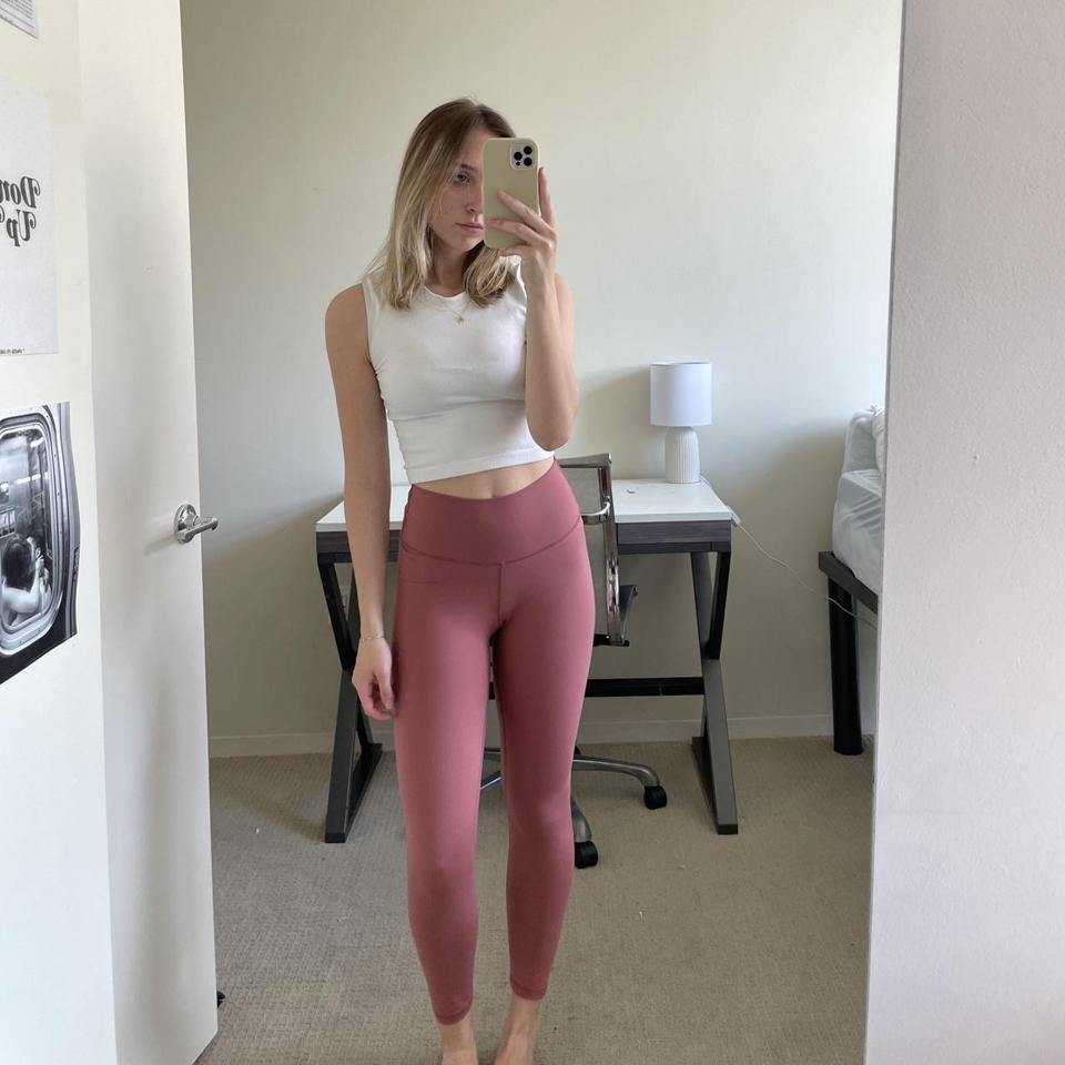 Pink leggings the same material as the align