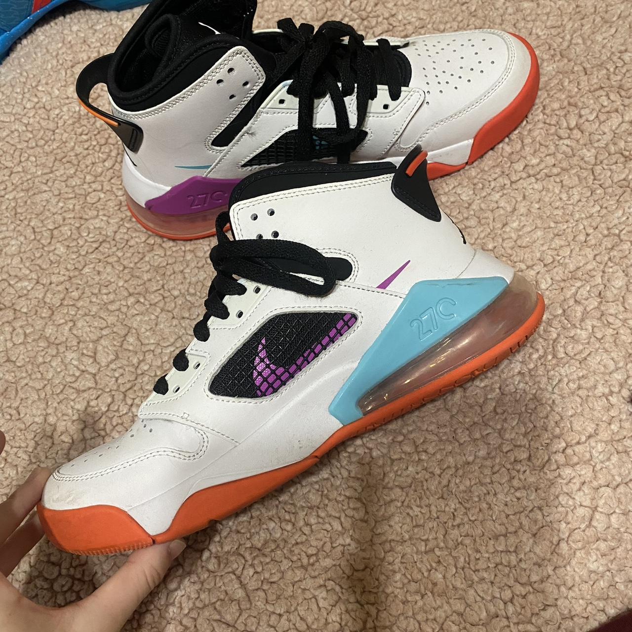 Jordan Mars 270 GS 'White Hyper Violet size 7y Depop