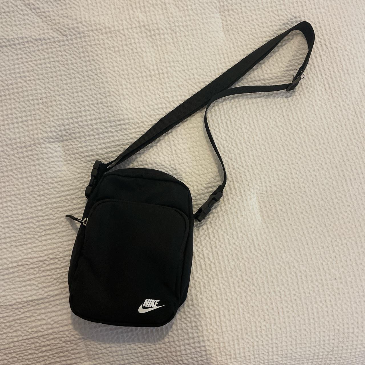 nike purse. perfect condition. Depop
