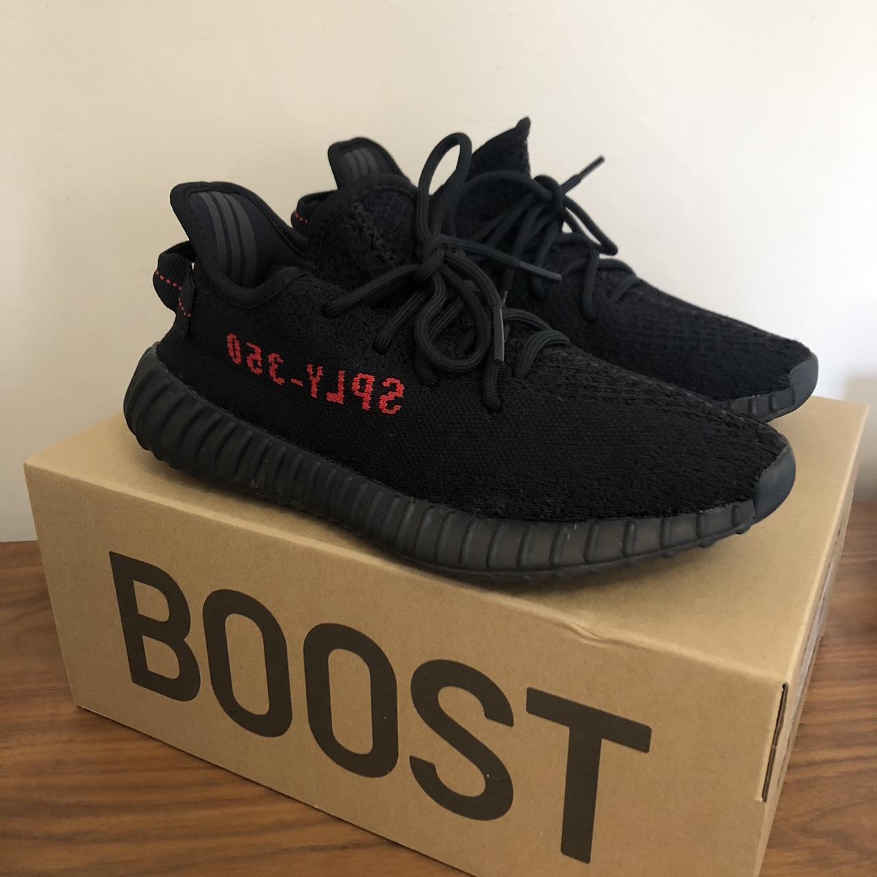 yeezy boost 350 v2 cblack red