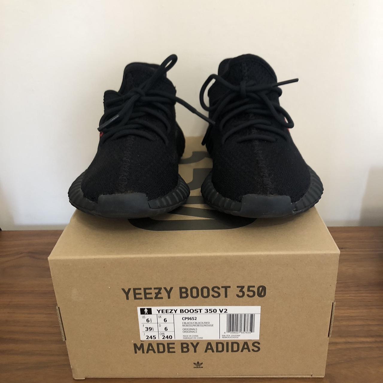 yeezy boost 350 v2 cblack red