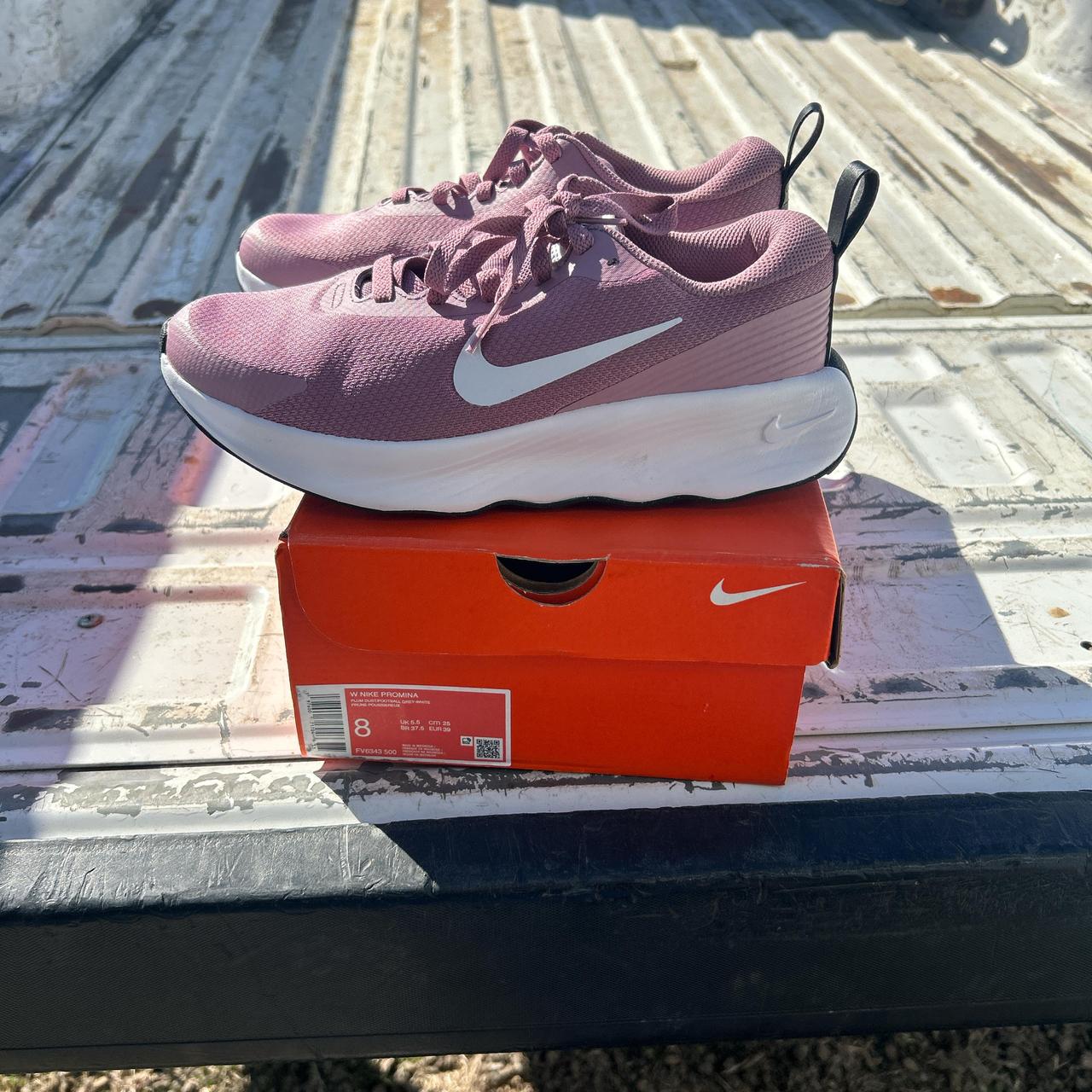 nike women's 5.5 in cm