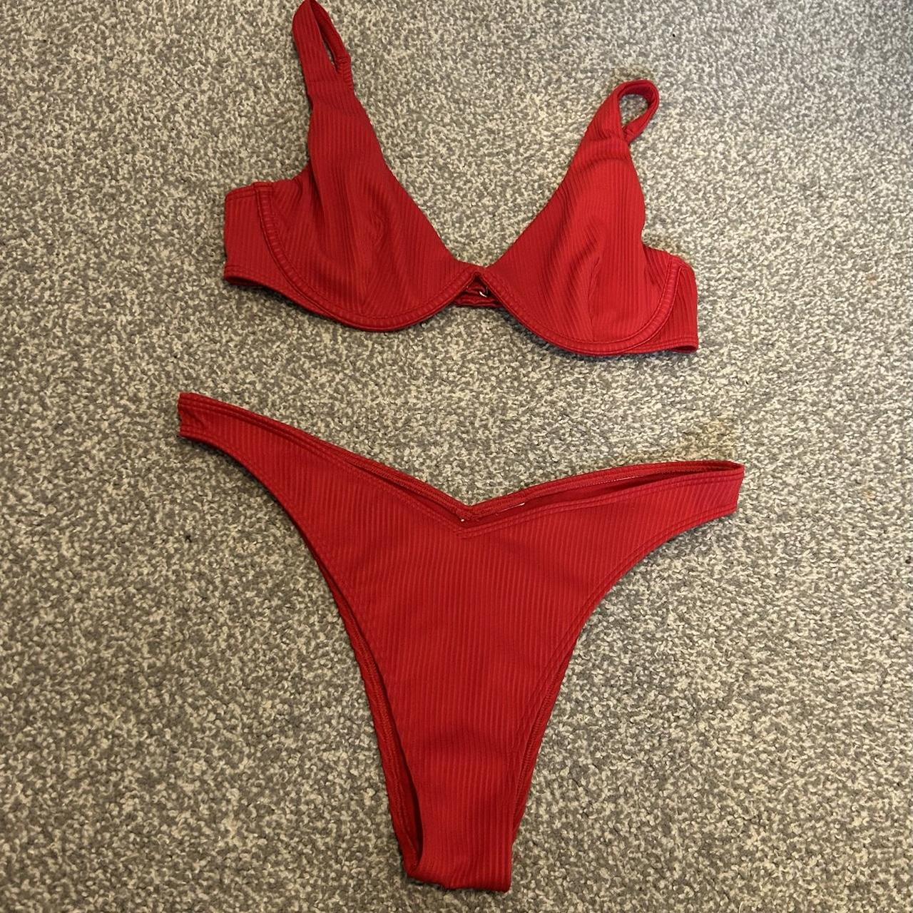 Hollister red bikini top hotsell