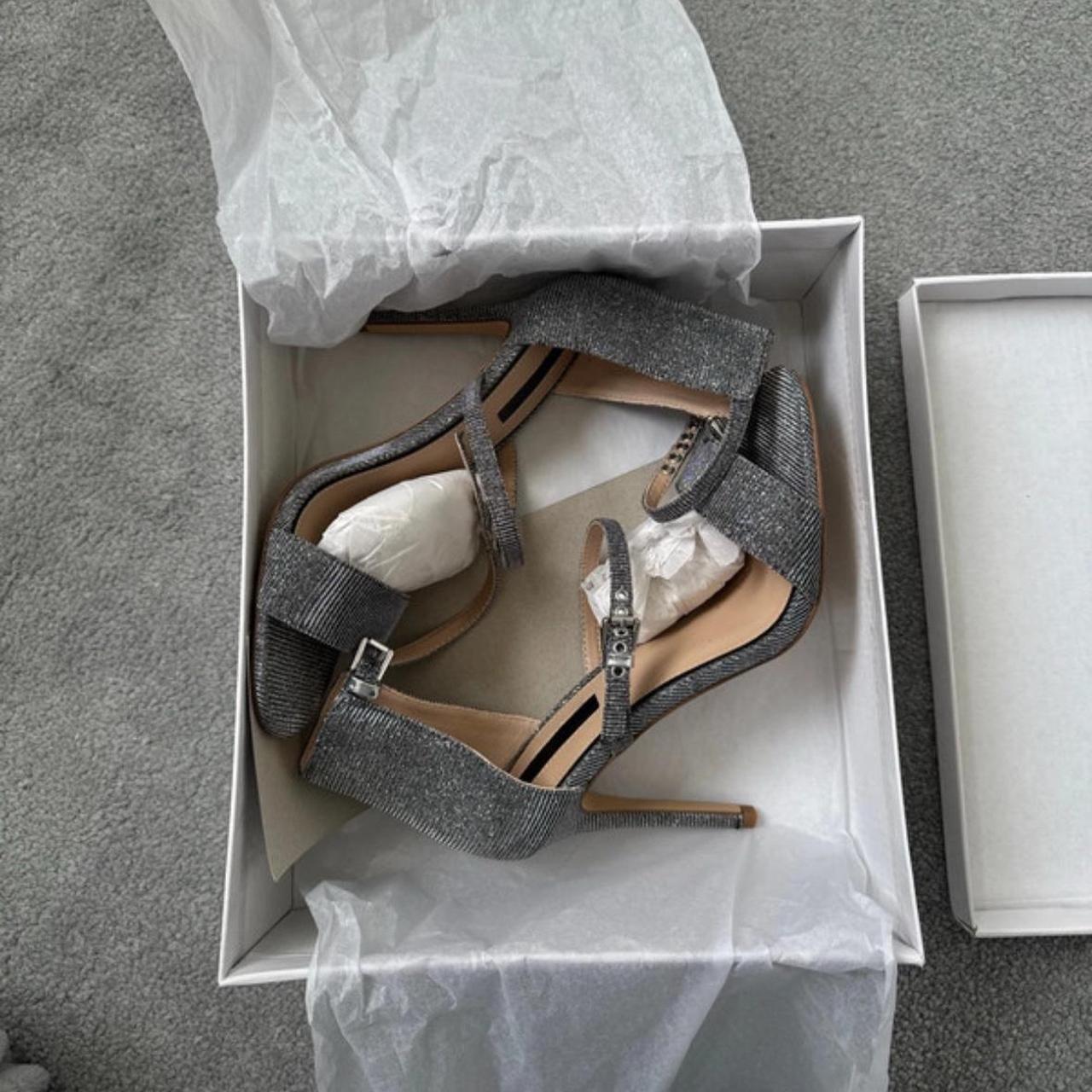 item listed by ellaref