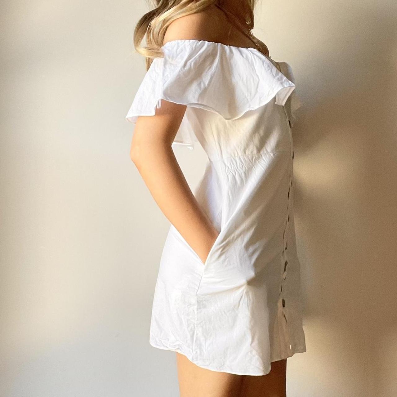 Zara white hotsell buttoned dress