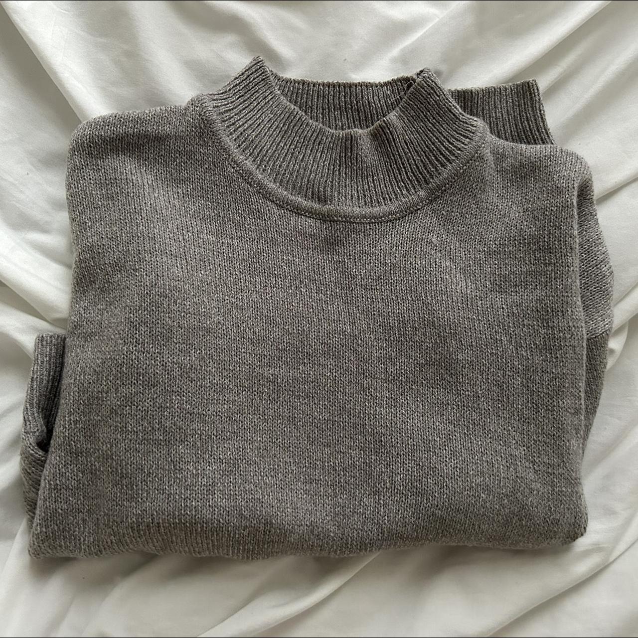 H&M Grey Mockneck sweater Size XS - Depop