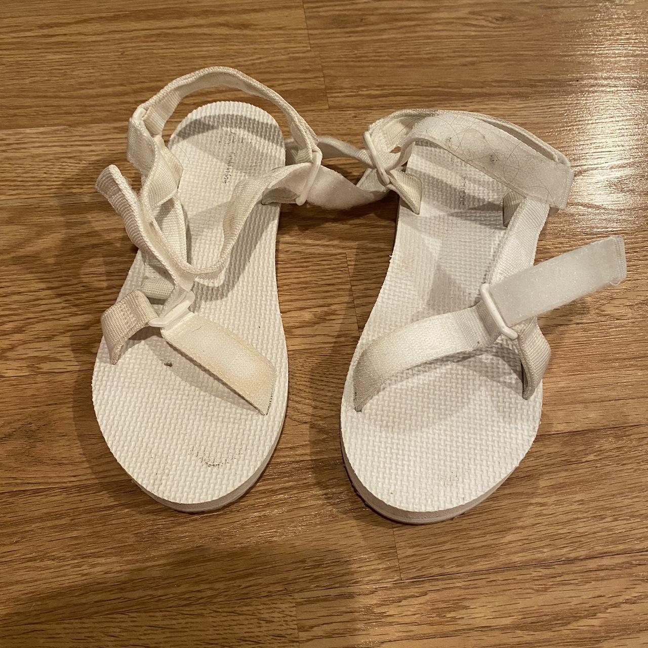 Knock off online tevas