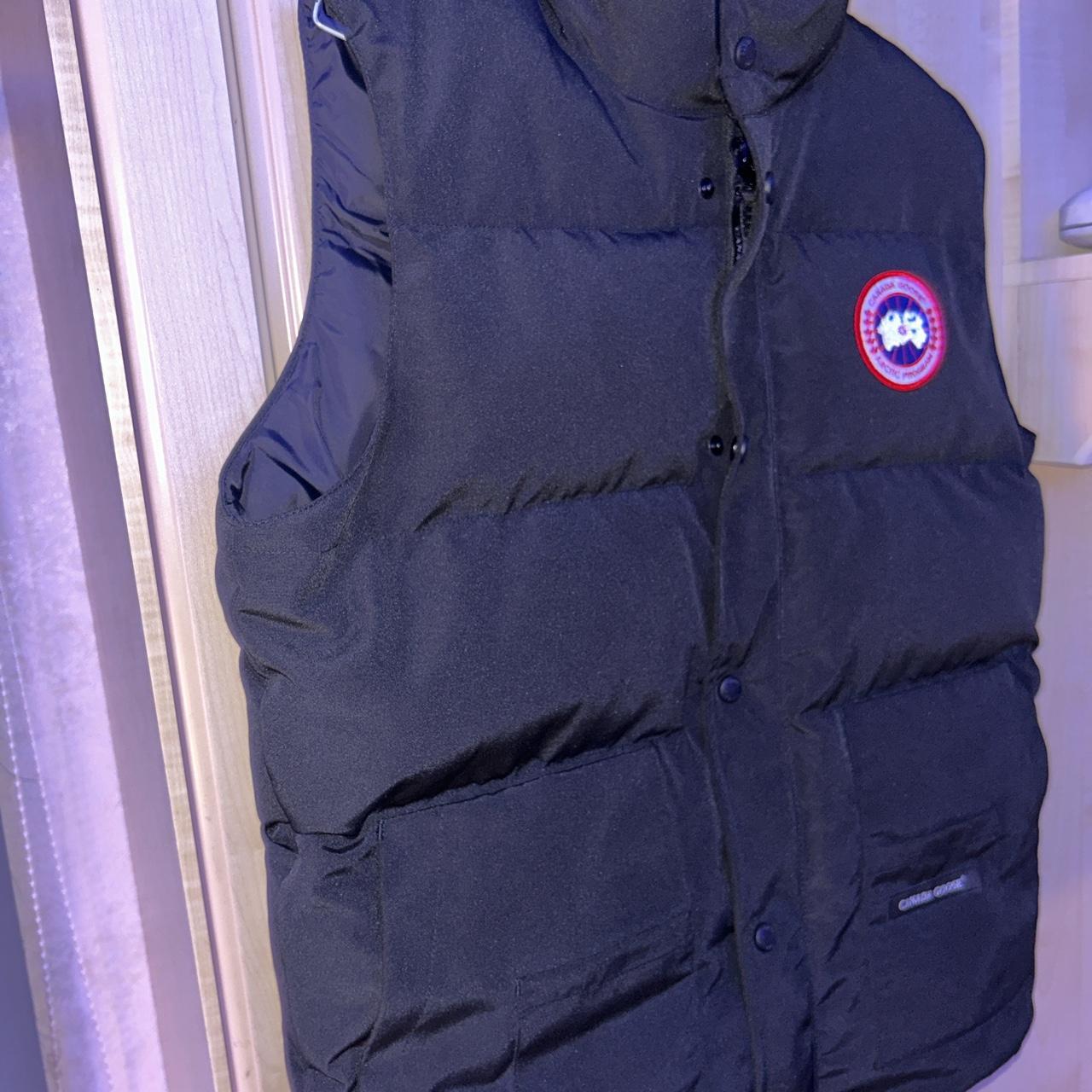 canada goose body warmer size medium - Depop