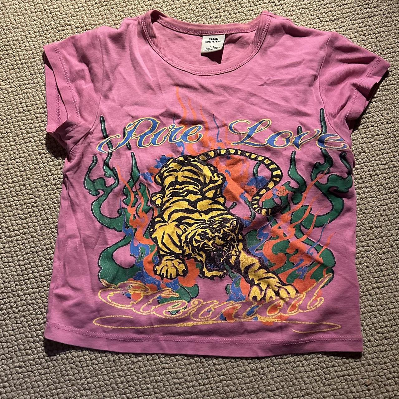 Urban Outfitters trendy tiger shirt, only worn a few... - Depop