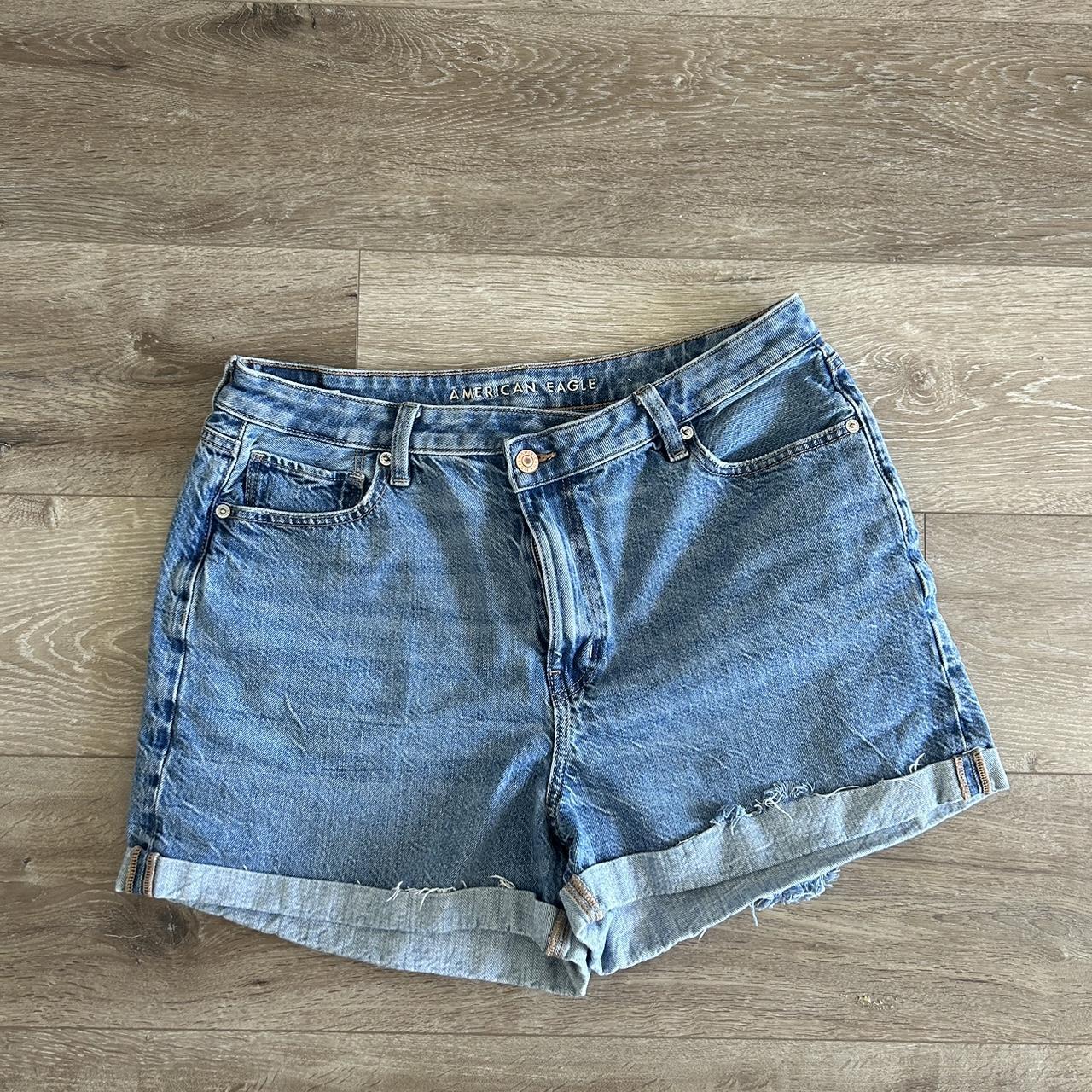 American Eagle Women's Shorts Depop