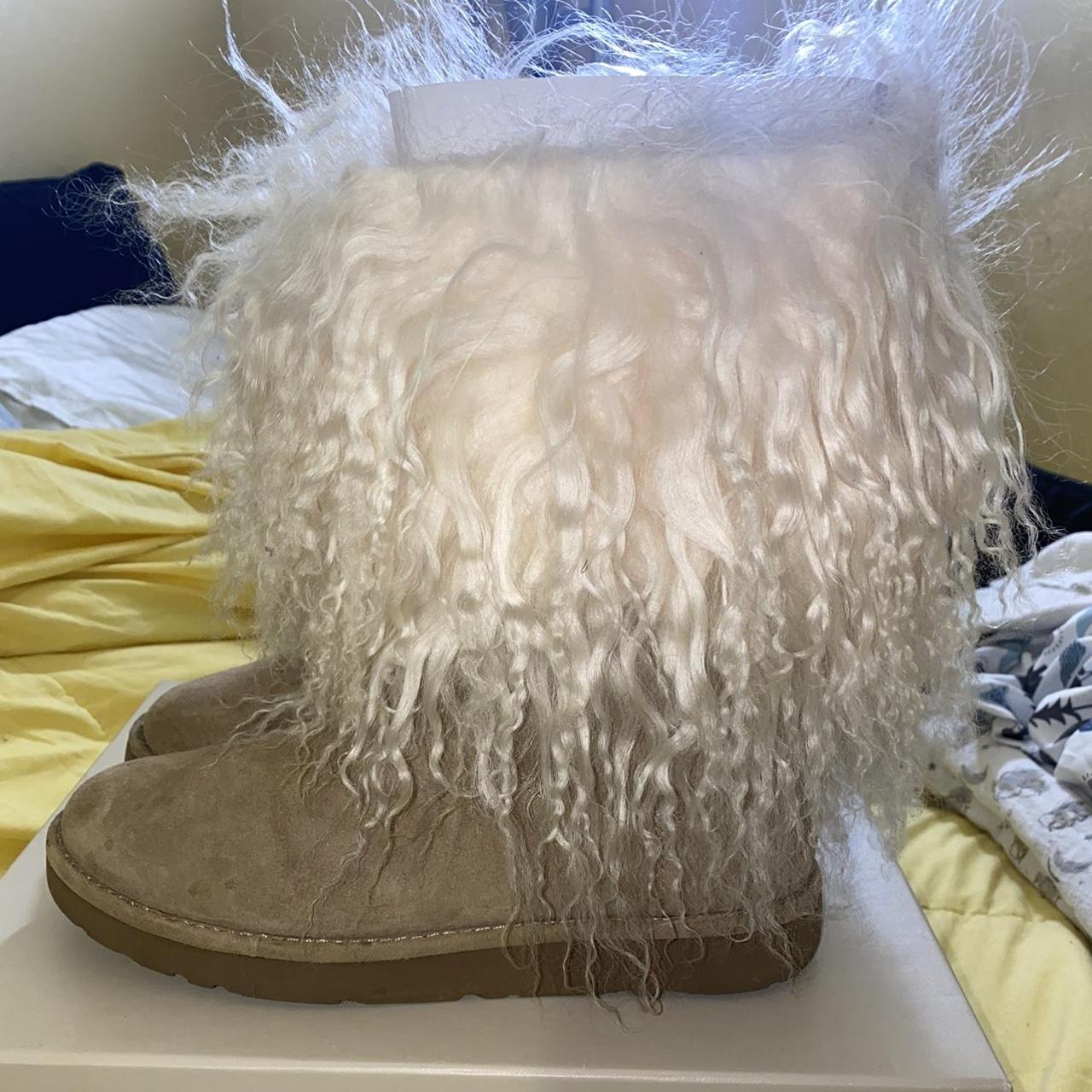 Rare Uggs with sheepskin cuff Worn twice like brand. Depop