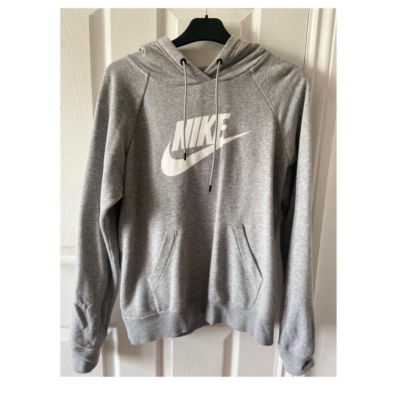 Nike Women's Grey Hoodie | Depop