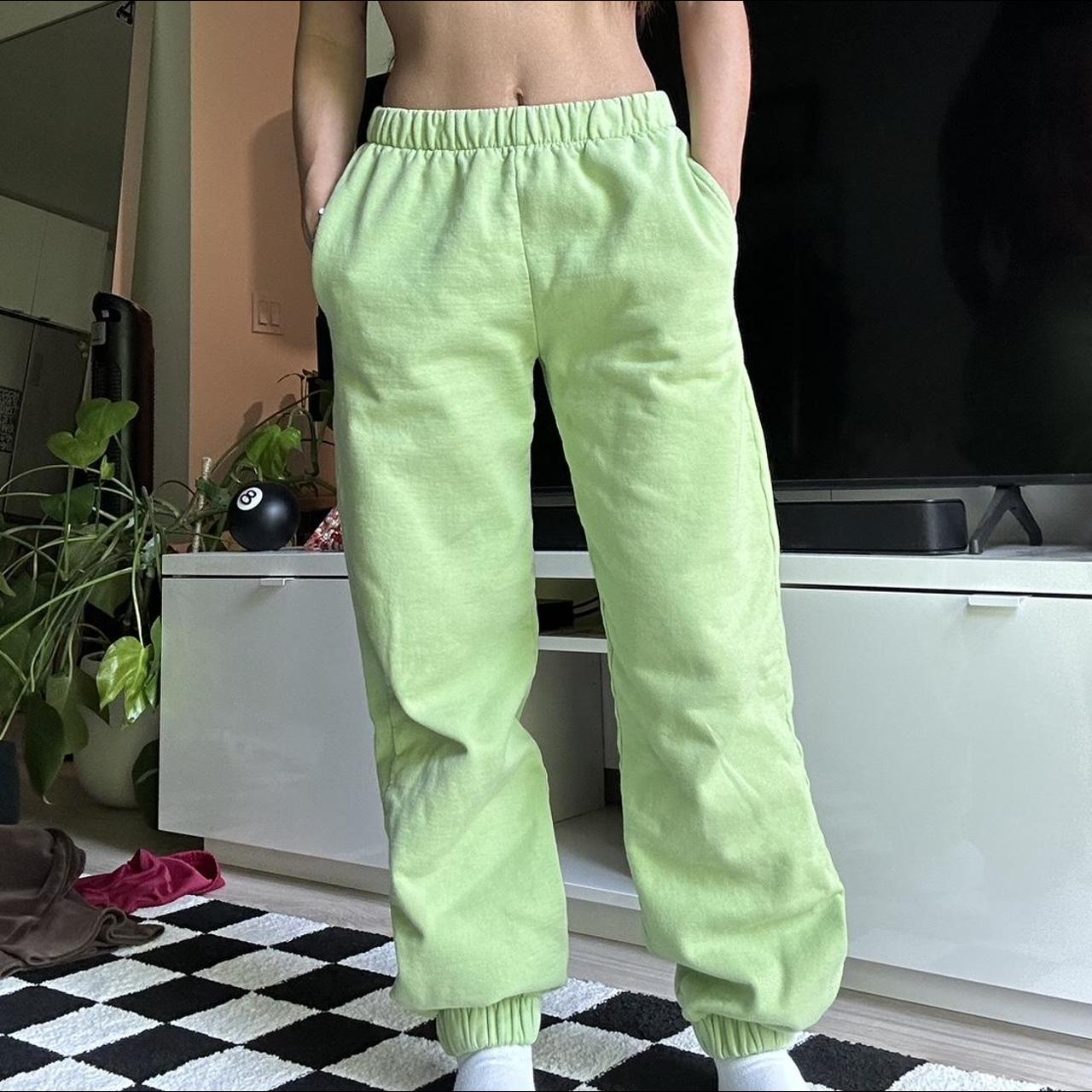 brandy melville lime green sweatpants !!! one size.