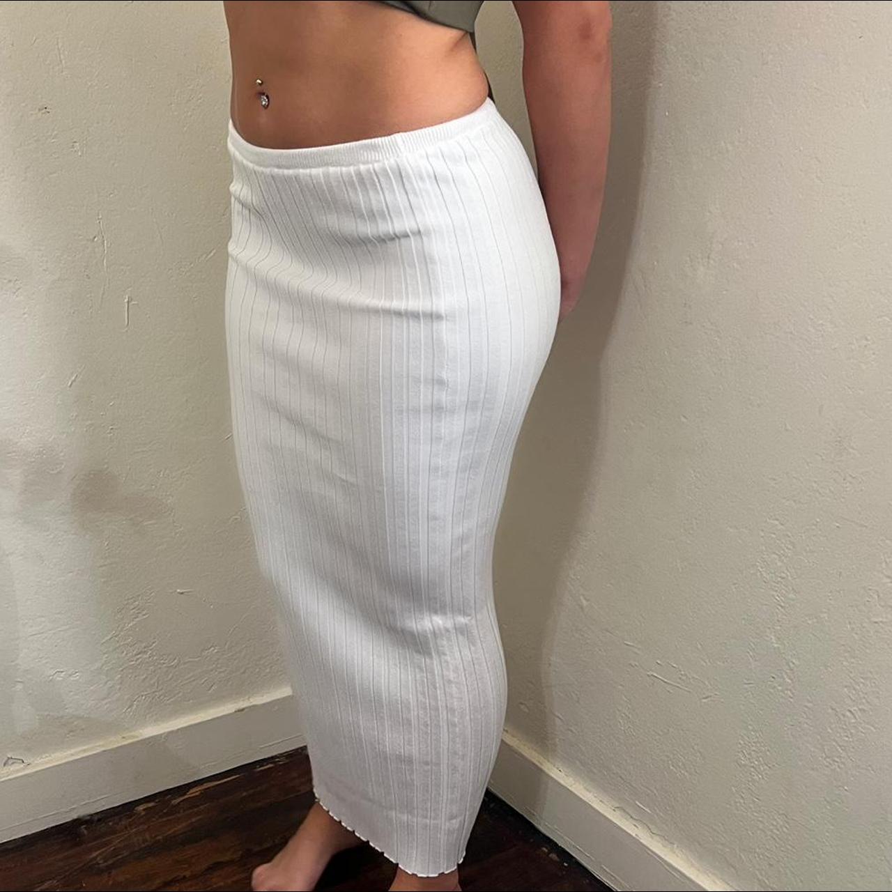 Fashion nova hotsell white maxi skirt