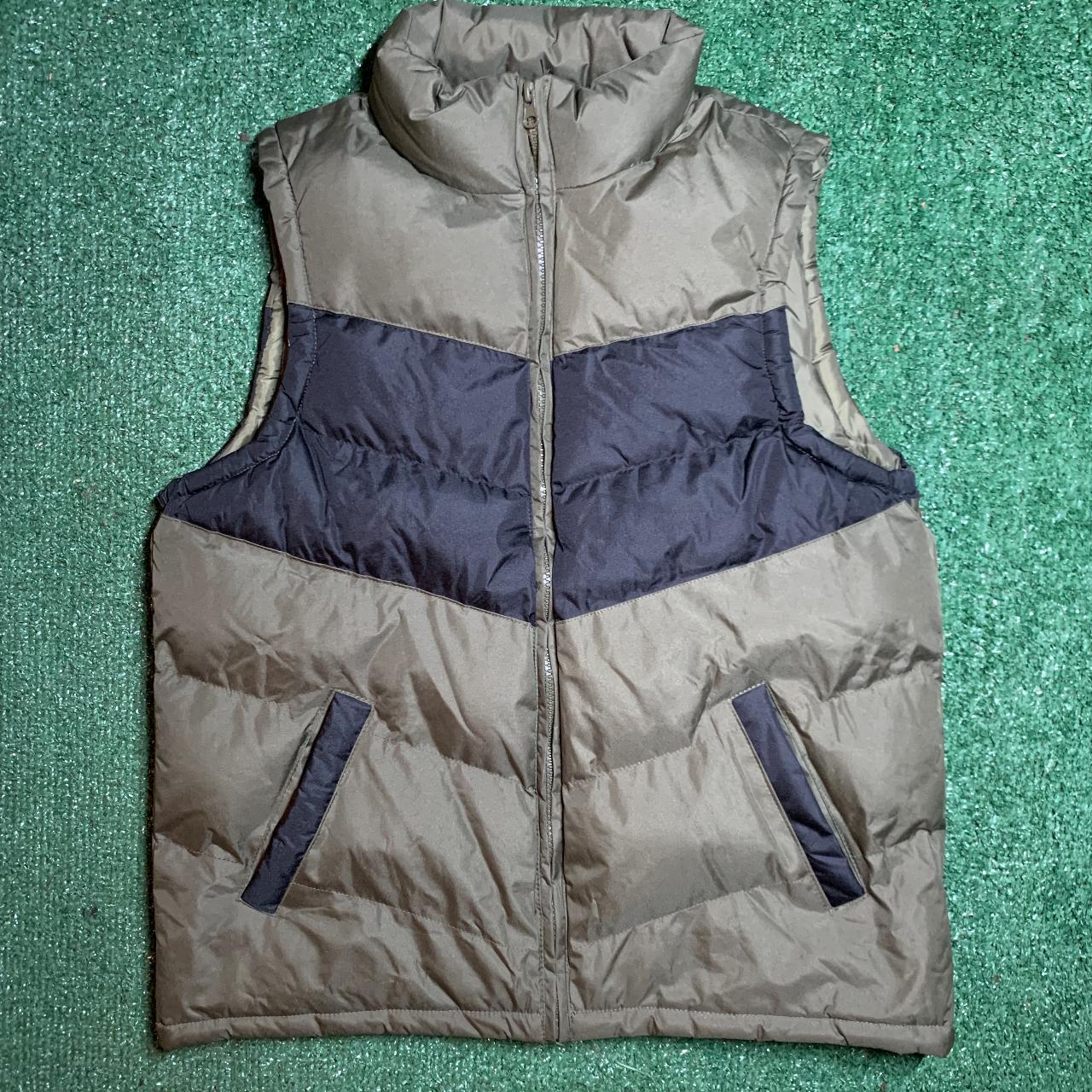 Cambridge Classic Puffer Vest Size M - Depop