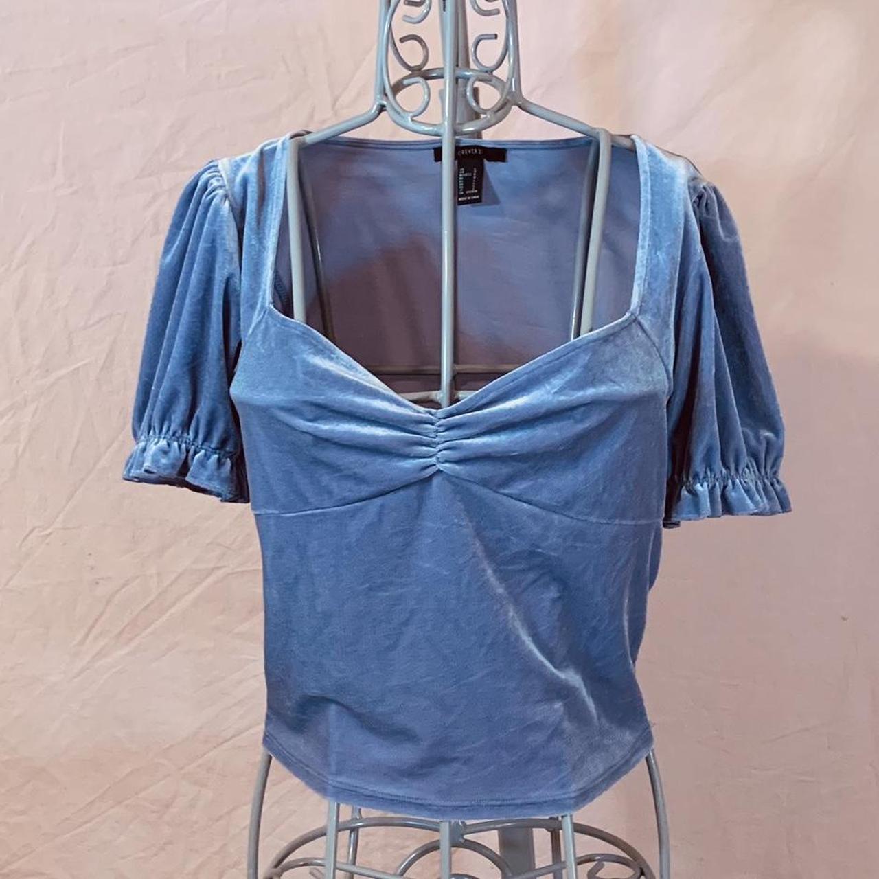 LAVENDER VELOUR TOP PUFFED SHORT SLEEVES Depop